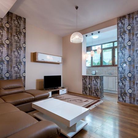 Family Apartment - Comfort In The Center Бургас Экстерьер фото