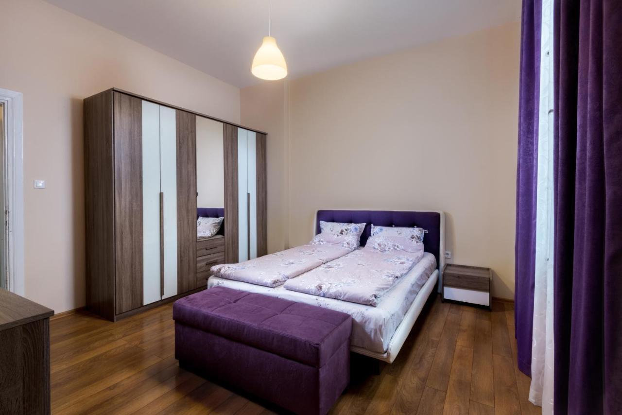 Family Apartment - Comfort In The Center Бургас Экстерьер фото