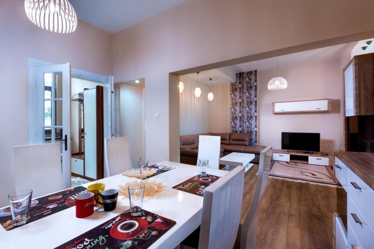 Family Apartment - Comfort In The Center Бургас Экстерьер фото